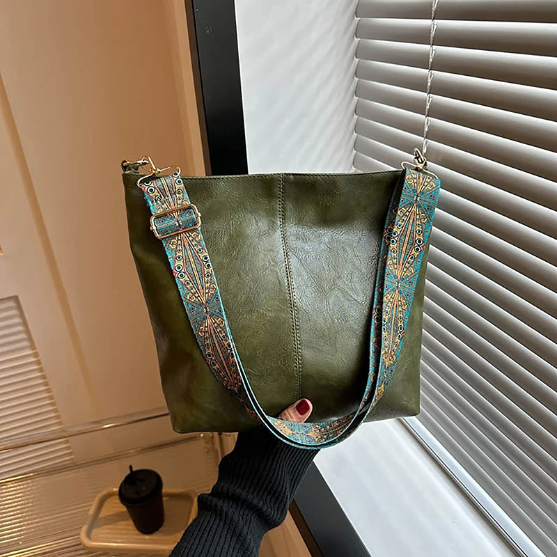 Urban Retro Shoulderbag
