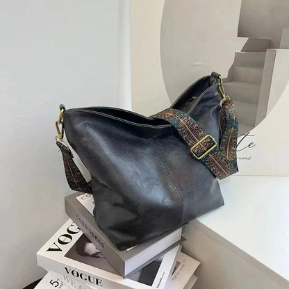 Urban Retro Shoulderbag